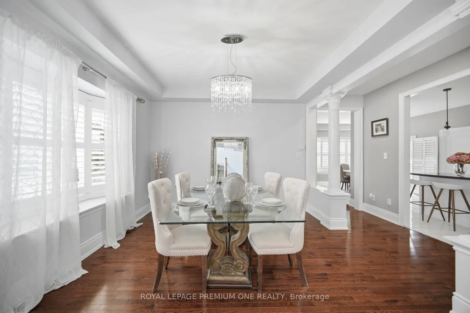 95 Retreat Boulevard photo 2