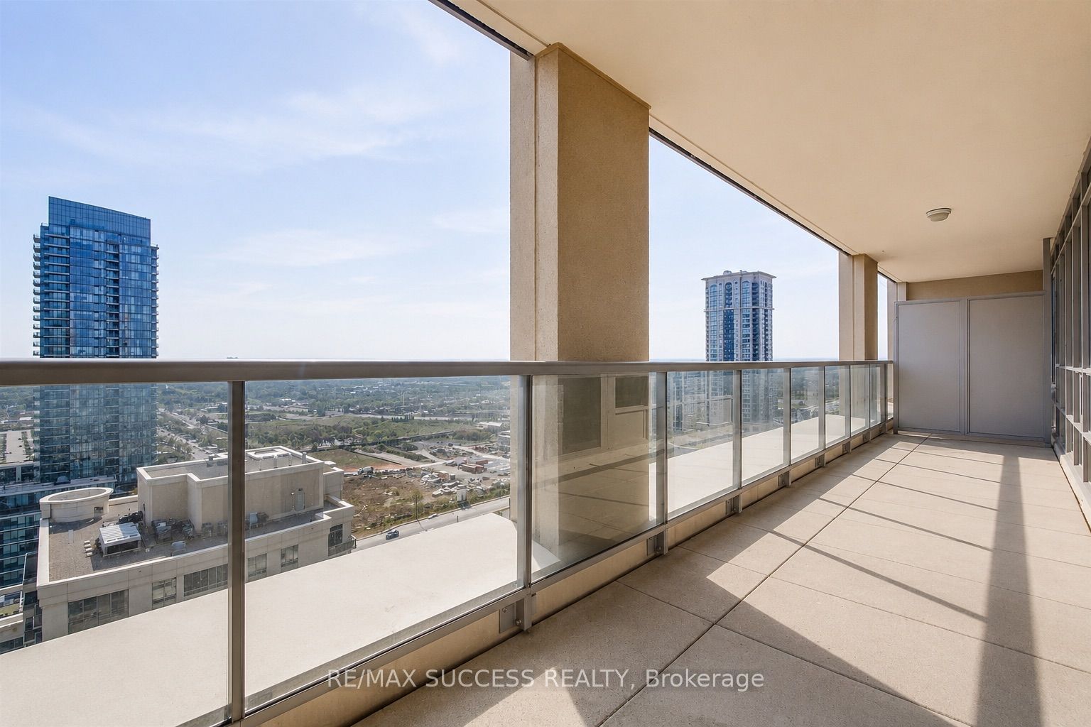 2603-4090 Living Arts Drive, Mississauga, ON, L5B 4M8