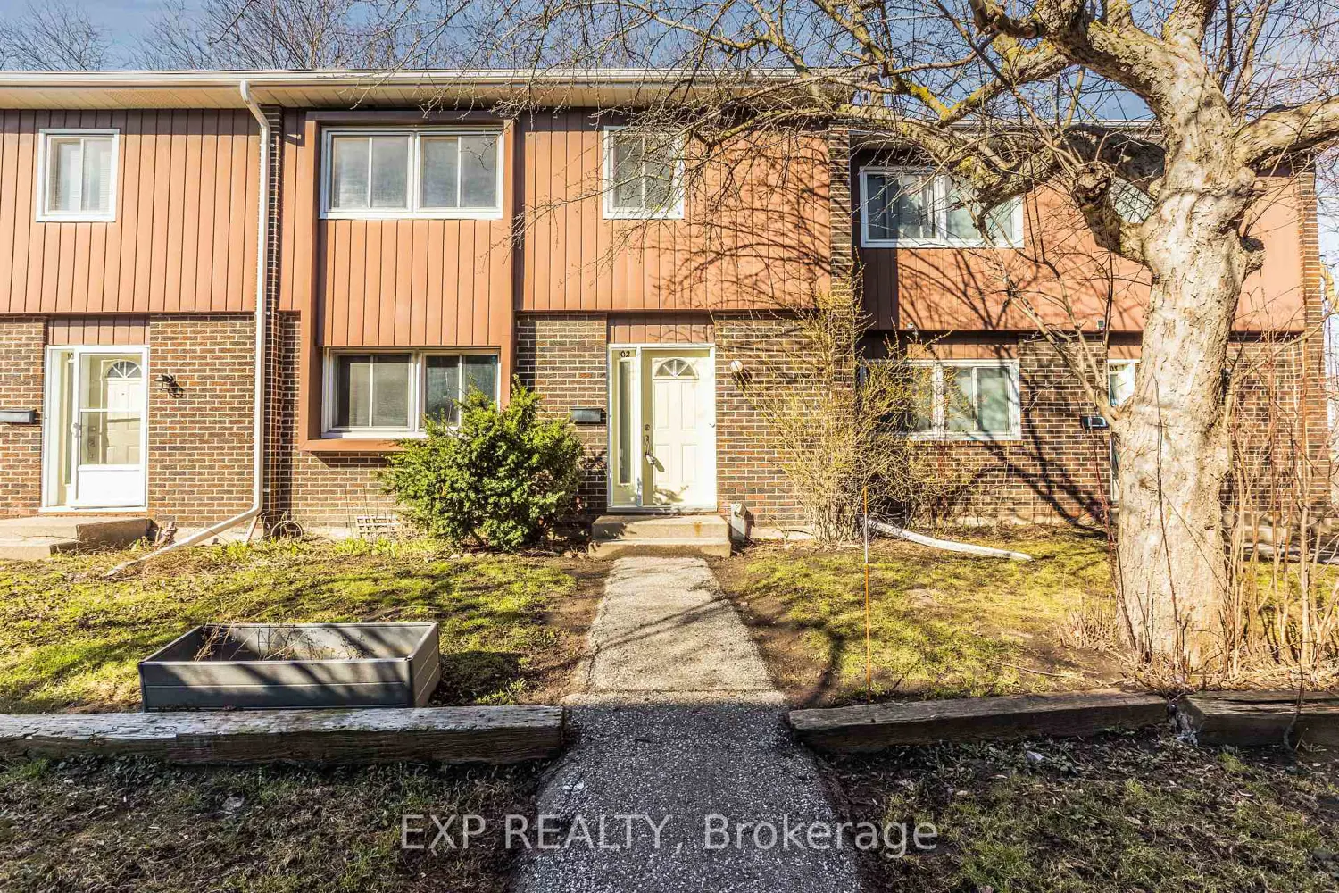 121 University Avenue 102