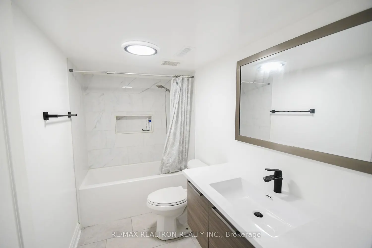 110 Mintern Avenue photo 4
