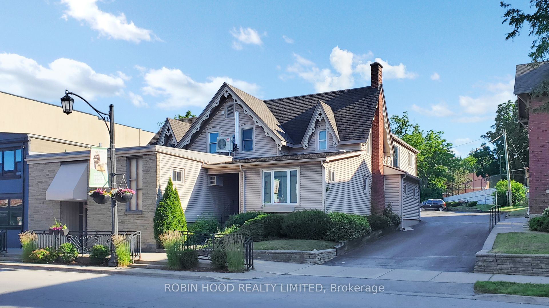 14-4998 King Street, Lincoln, ON, L0R 1B0