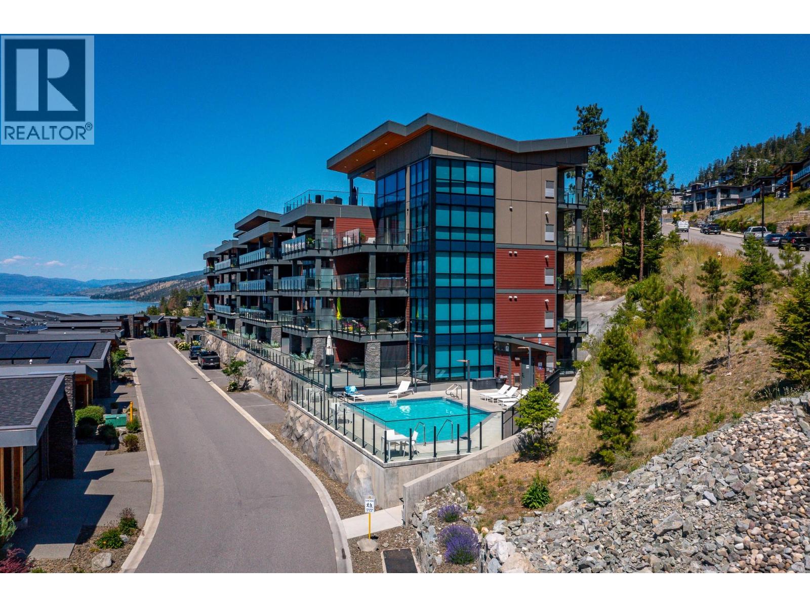 211-3475 Granite Close, Kelowna, BC, V1V0B9