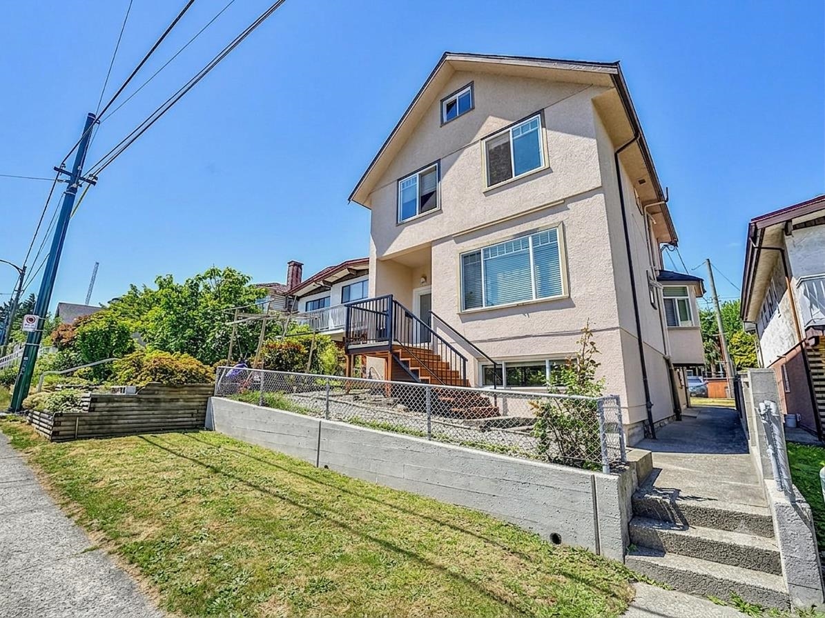 3807 Victoria Drive, Vancouver, BC, V5N 4M7