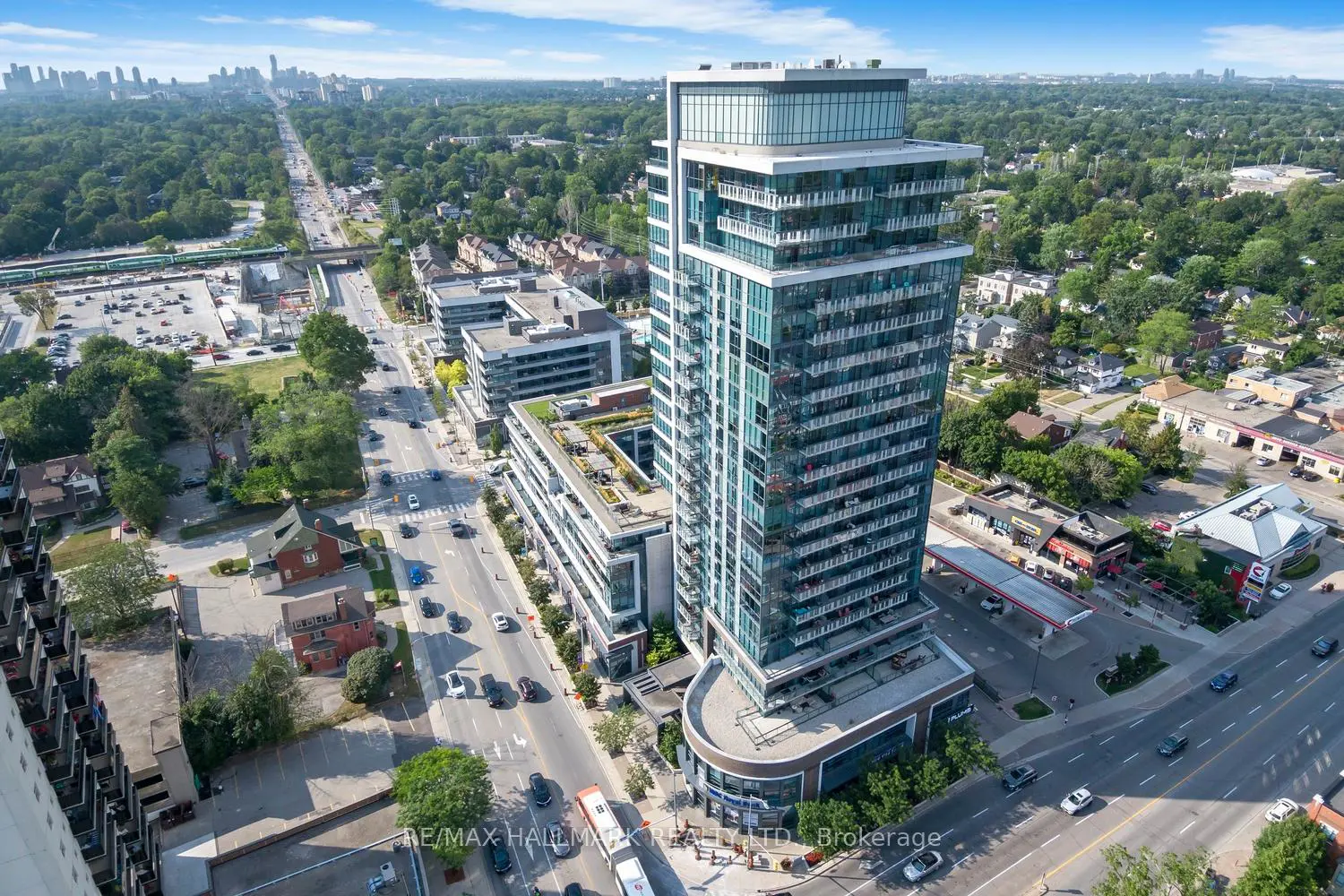 1 Hurontario Street 601