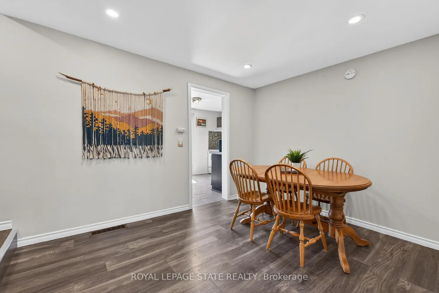 30 Cambridge Avenue photo 5