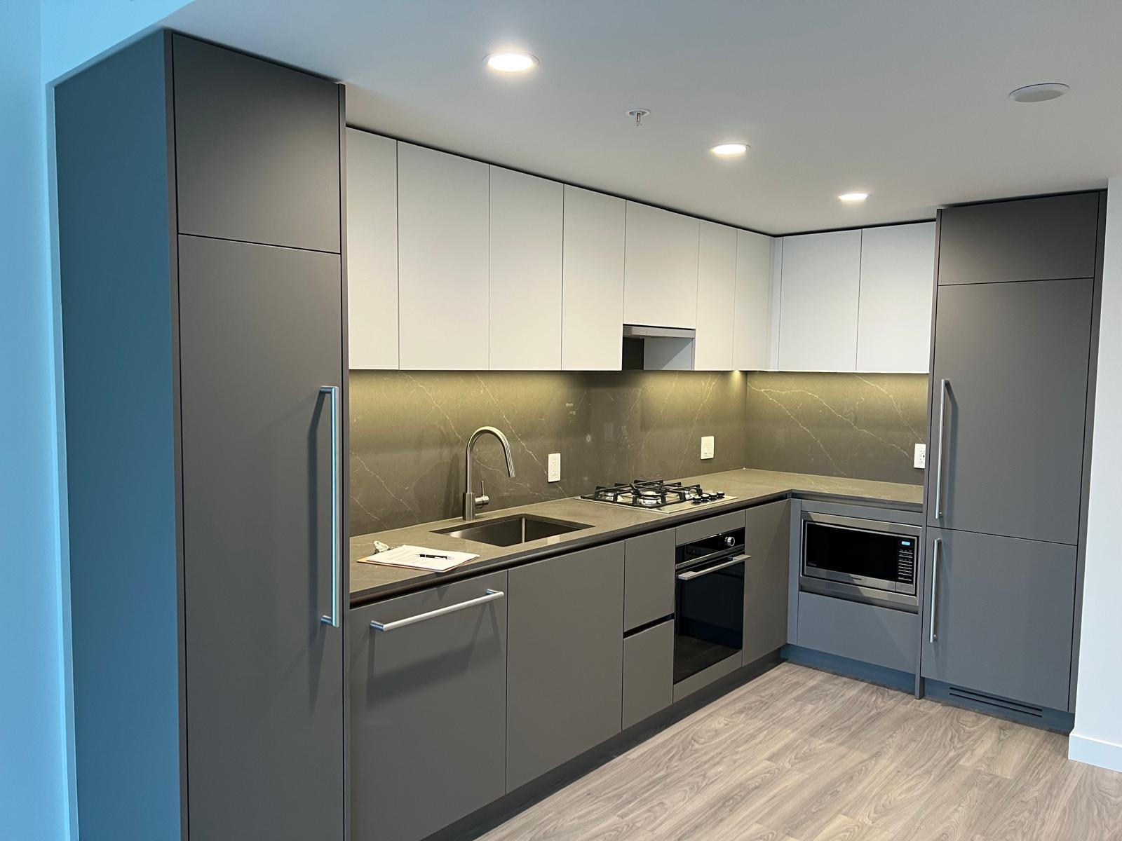 17XX-2135 Ave Avenue, Burnaby, BC, V5B 2Z6