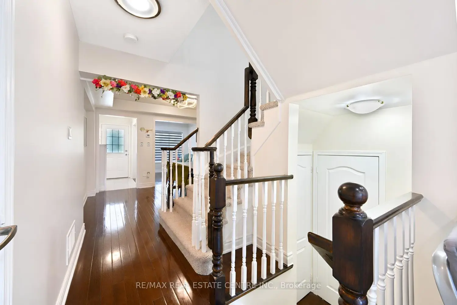969 Philbrook Drive photo 4