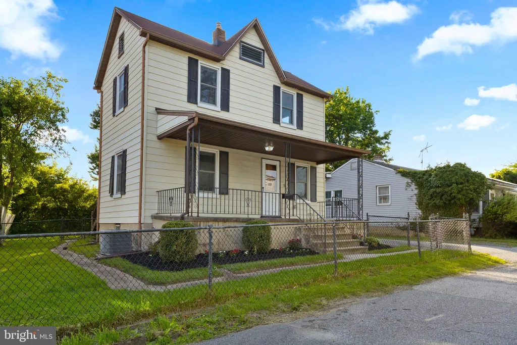 9 Rognel Ave, Baltimore, MD 21228 photo 2