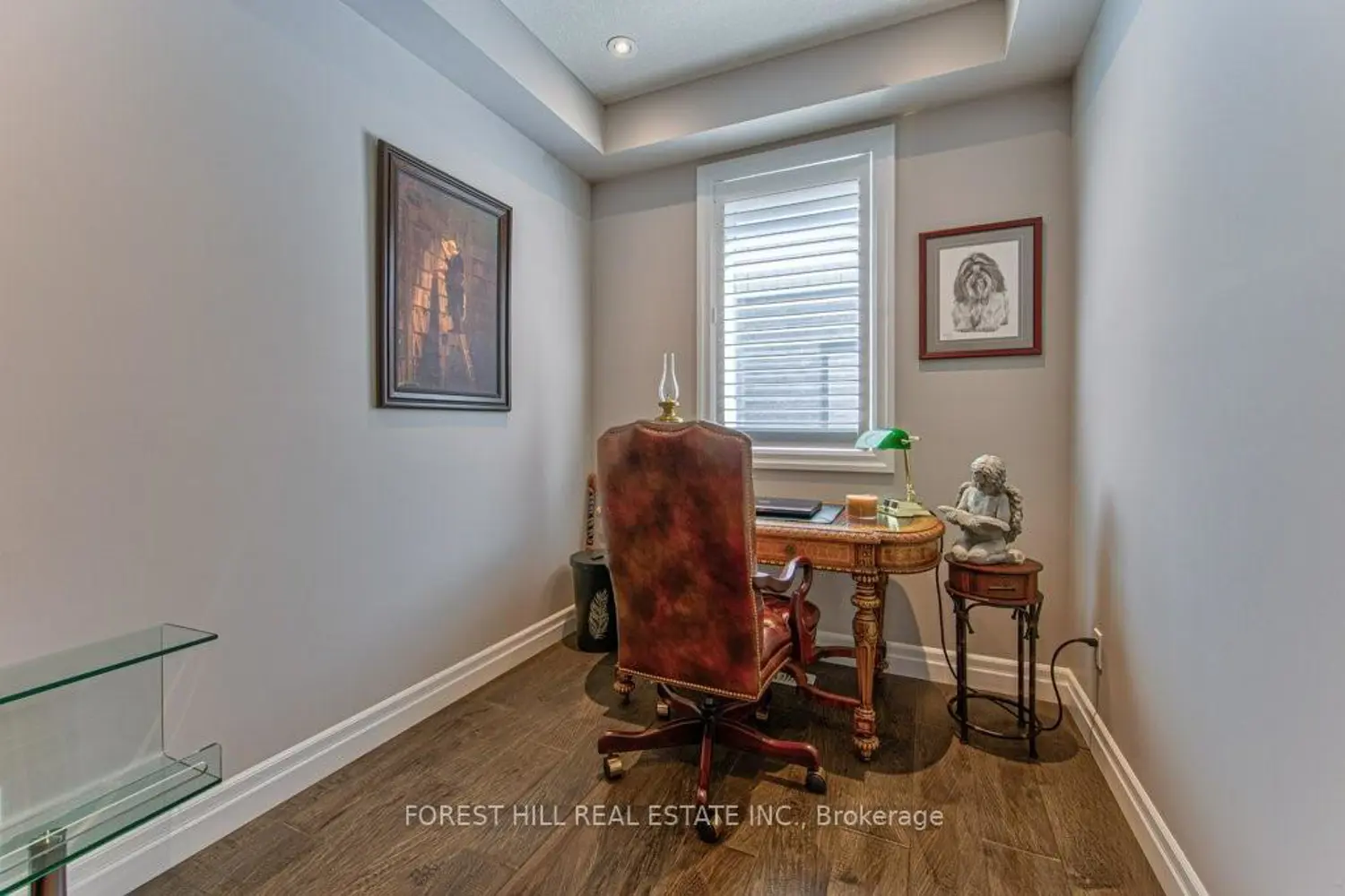 158 Eaglecrest Street photo 4