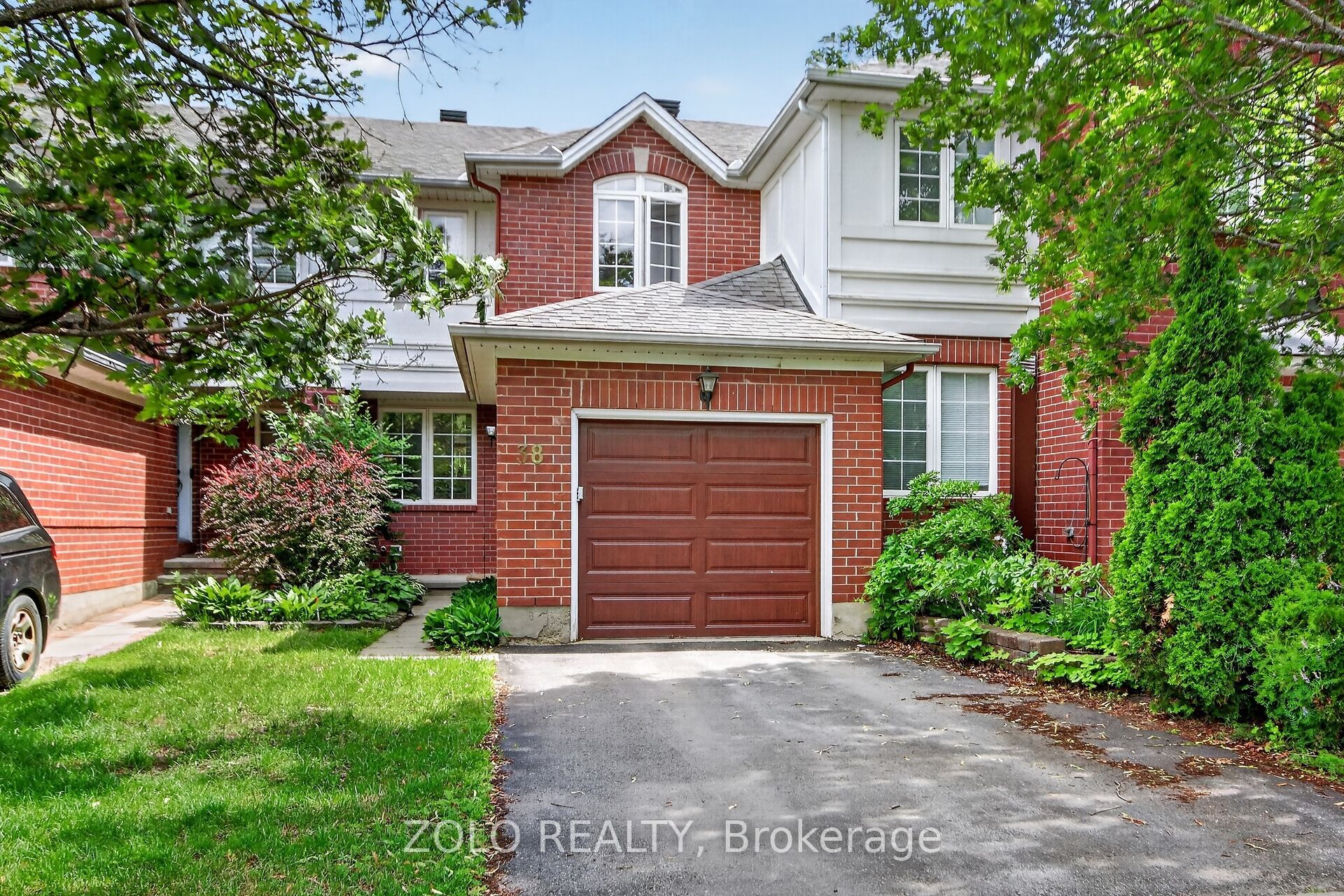 38 Central Park Drive, Ottawa, ON, K2C 4A3