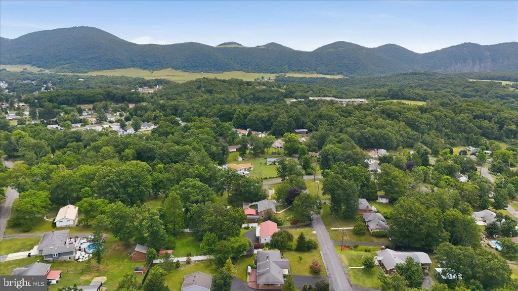14105 Royal Oak Drive SW, Cresaptown, MD 21502
