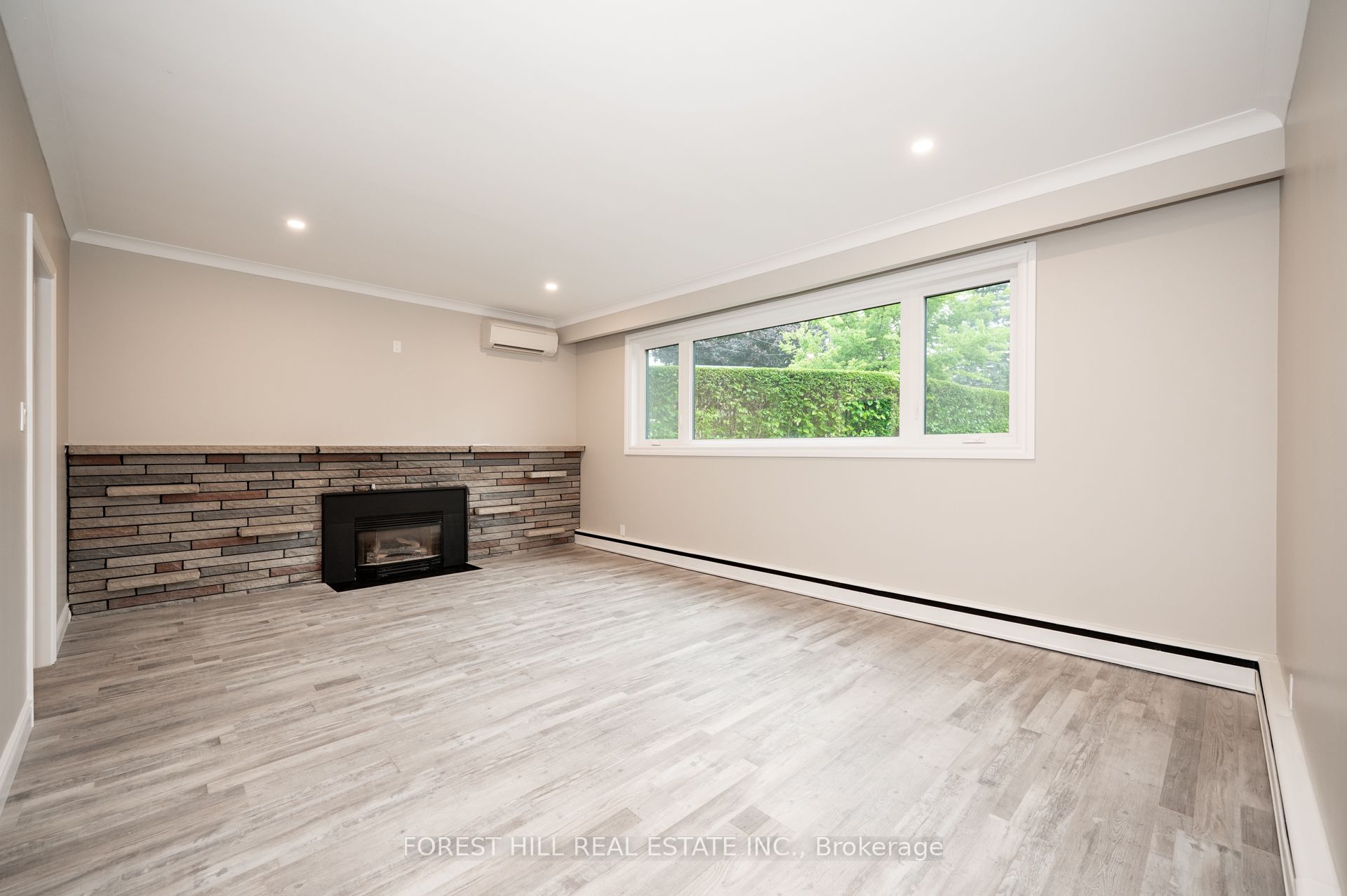 Lower-135 Ashbrook Court, Milton, ON, L9T 2K8