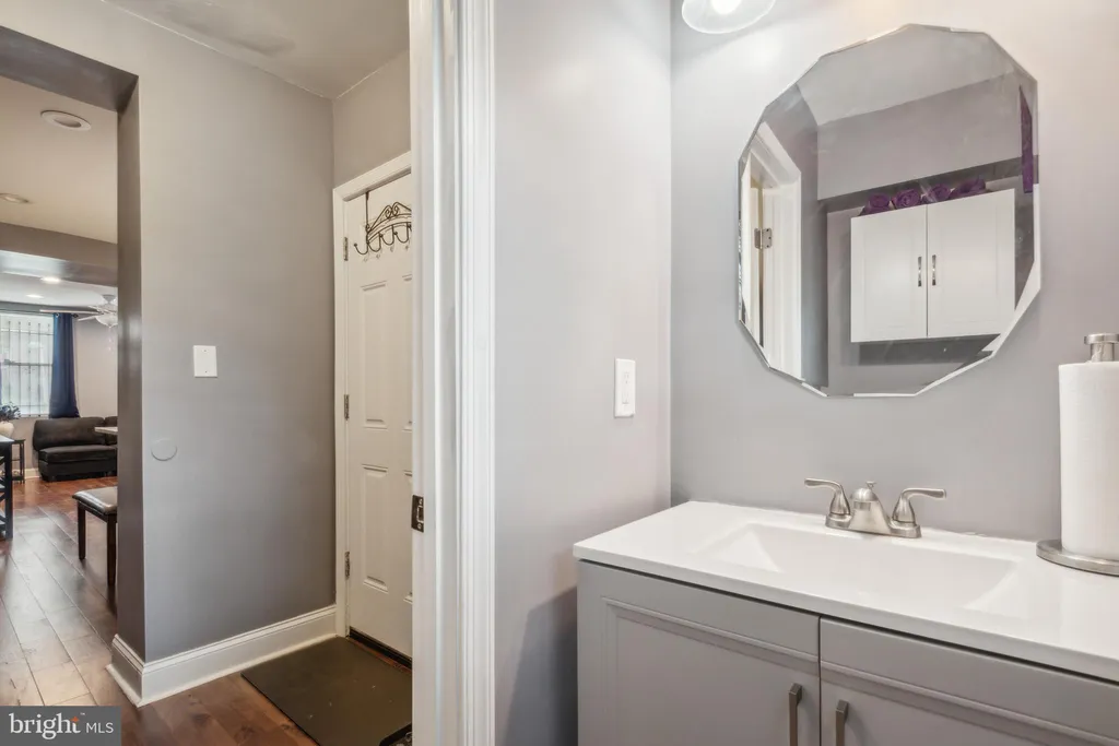 3220 Elmley Avenue, Baltimore, MD 21213