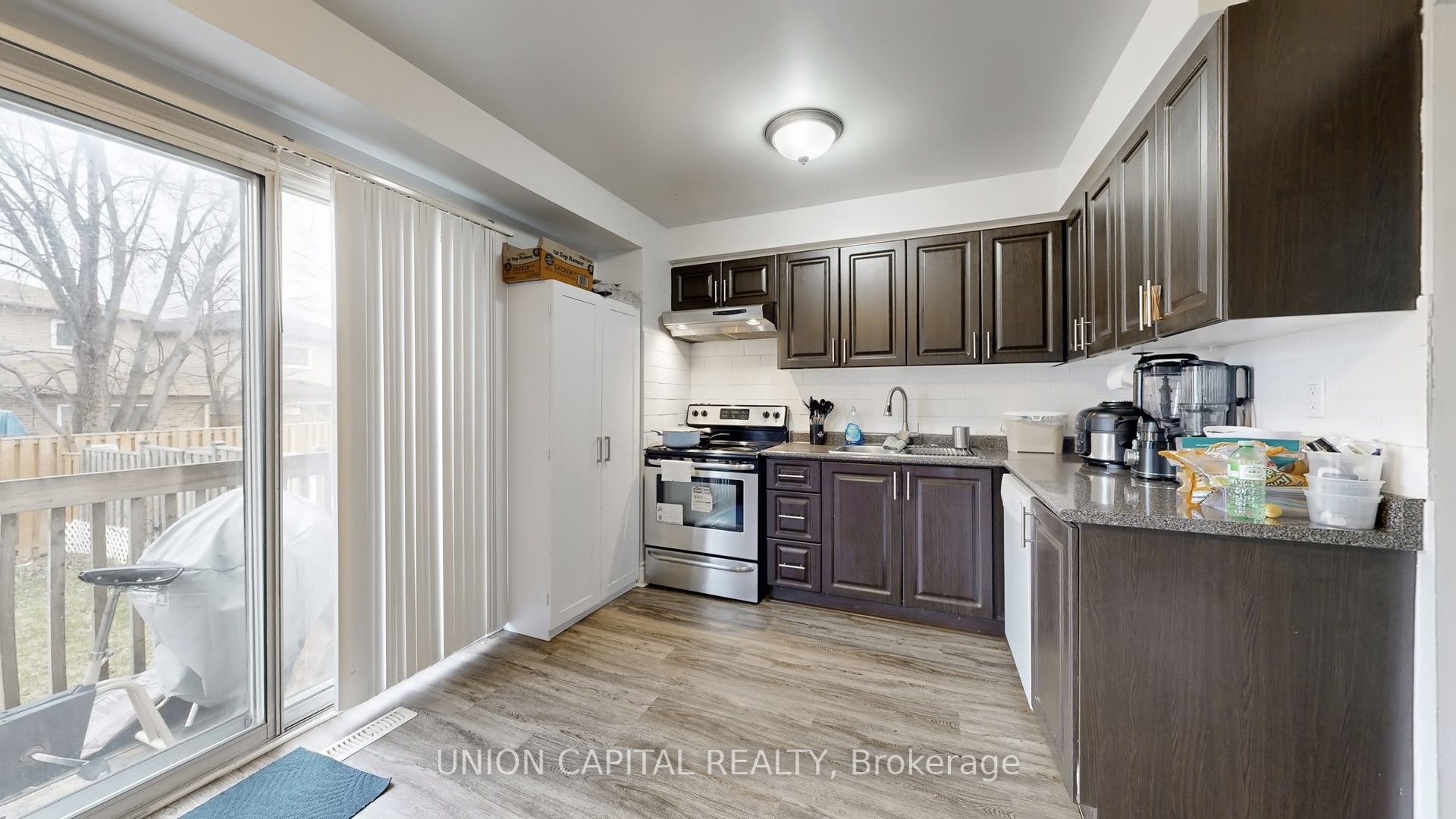142 Wright Crescent, Ajax, ON, L1S 6X6 photo 5