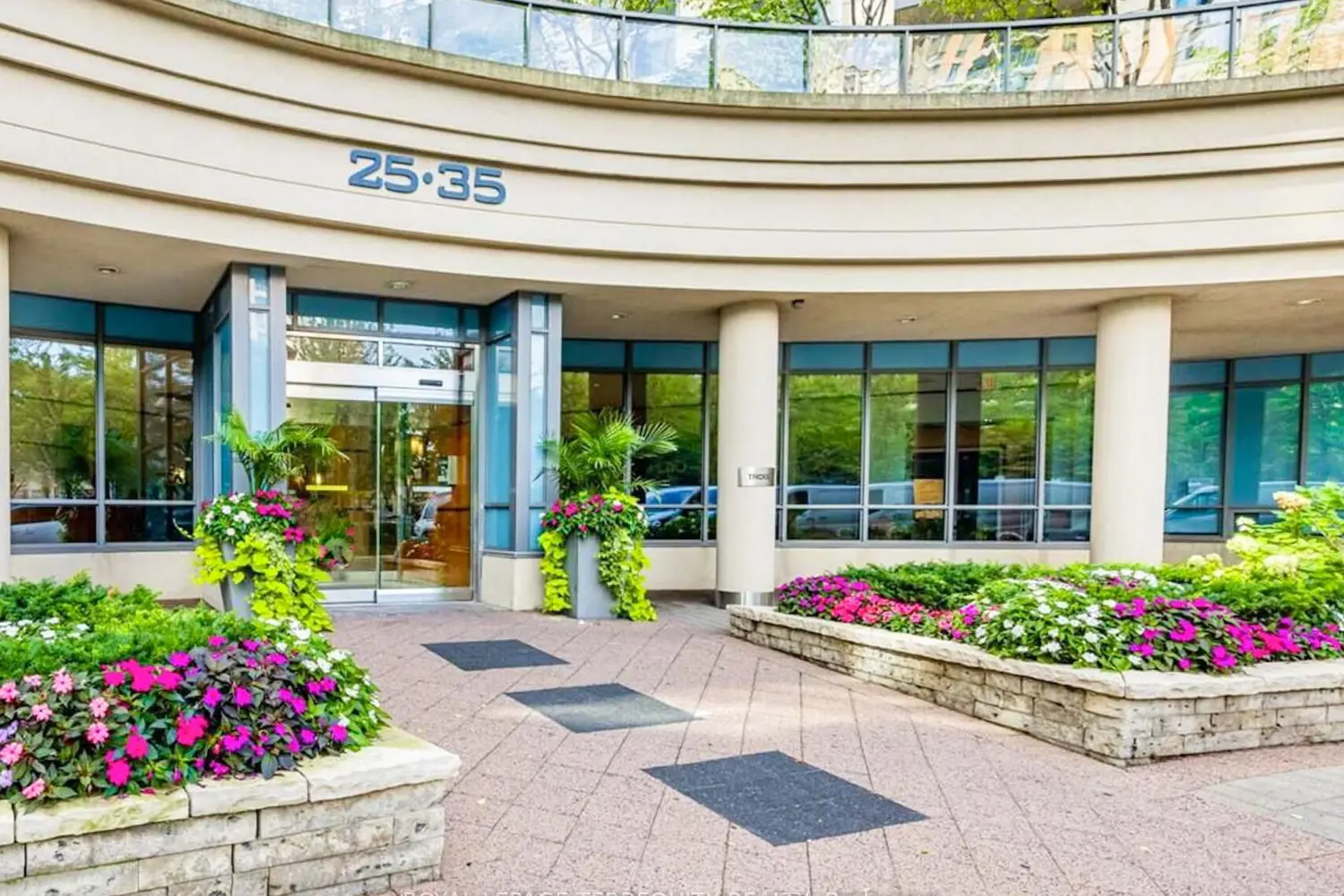 35 Viking Lane 2040