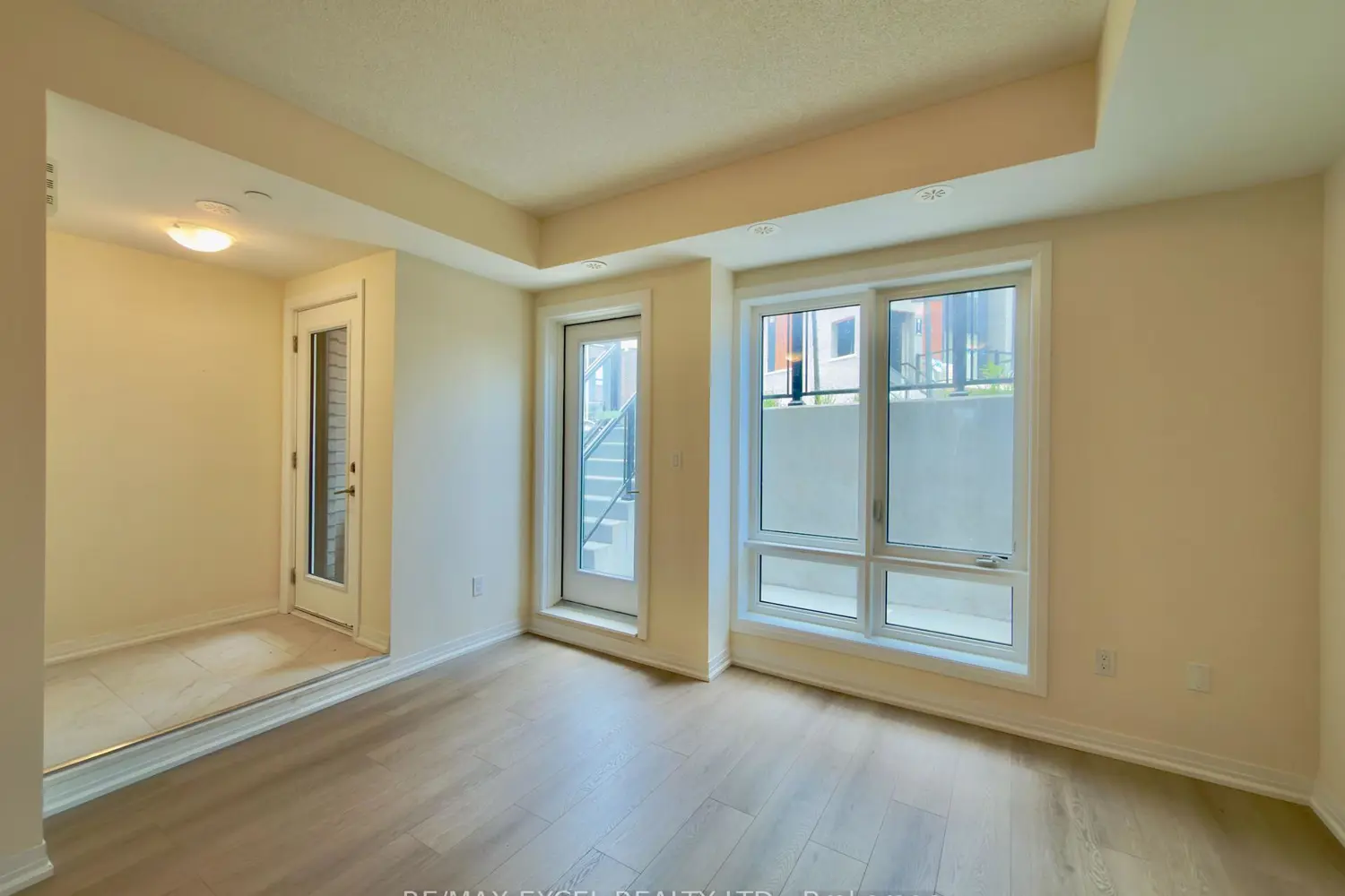 155 Tapscott Road 21 photo 3
