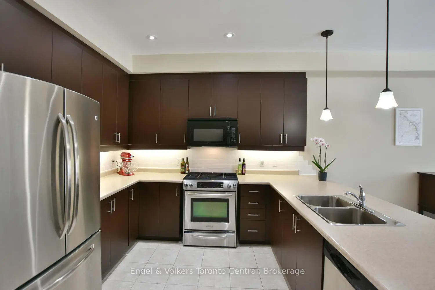 47 Meadowbrook Lane photo 3