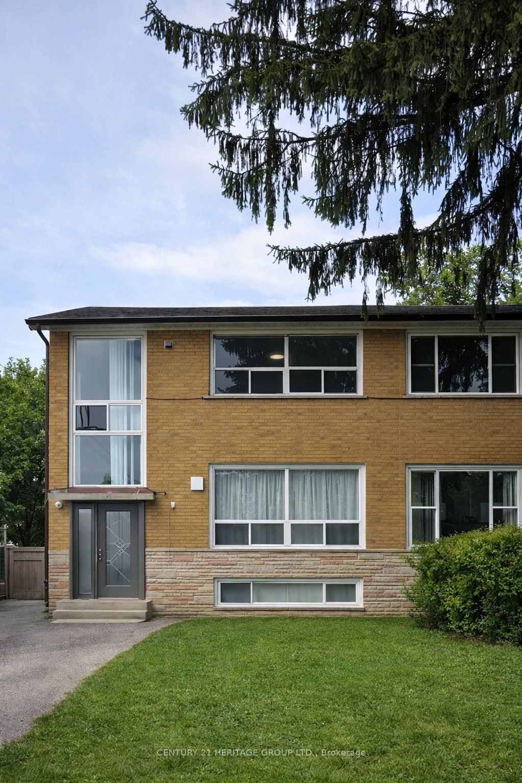 21 Garthdale Court, Toronto, ON, M3H 5P7