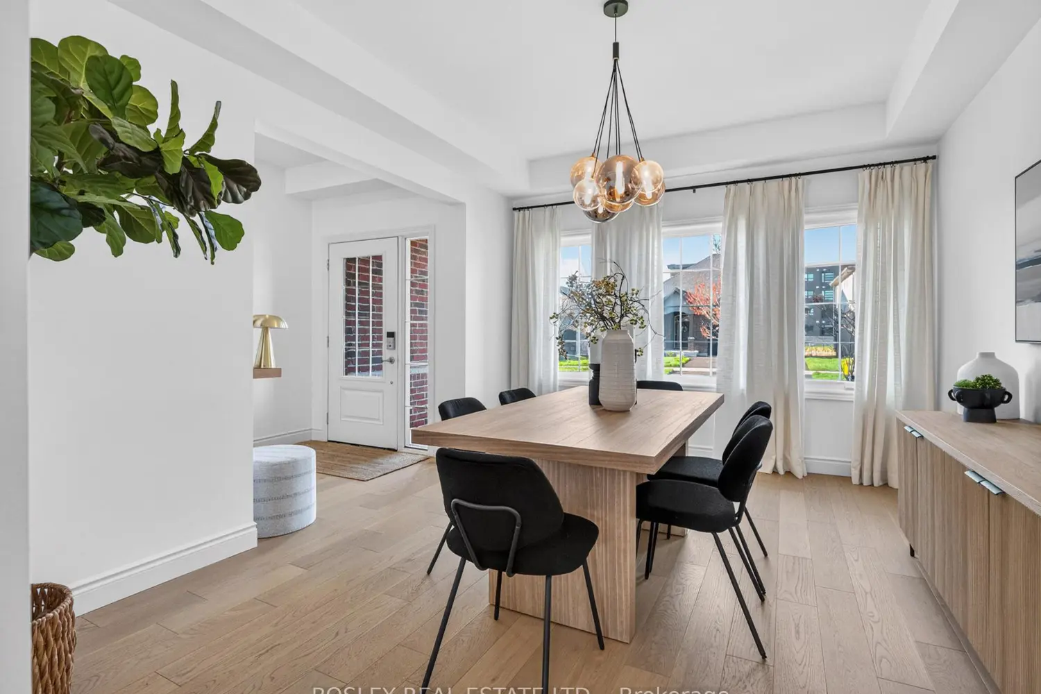75 Bergenstein Crescent photo 2