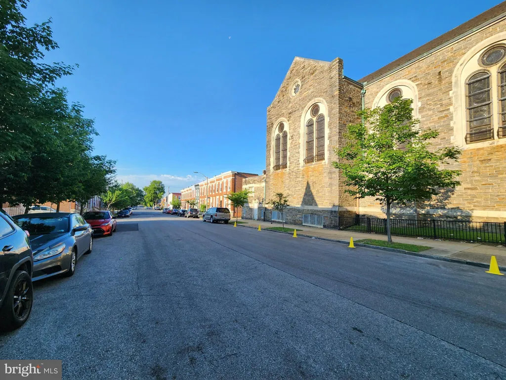 1231 N Luzerne Avenue, Baltimore, MD 21213