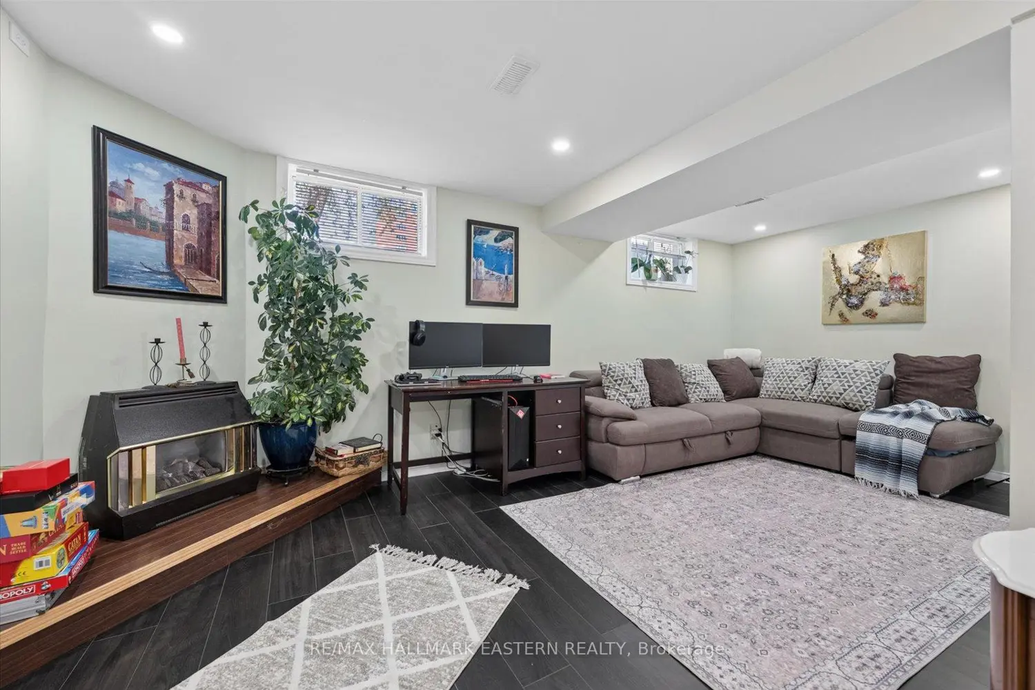 2538 Foxmeadow Road photo 5