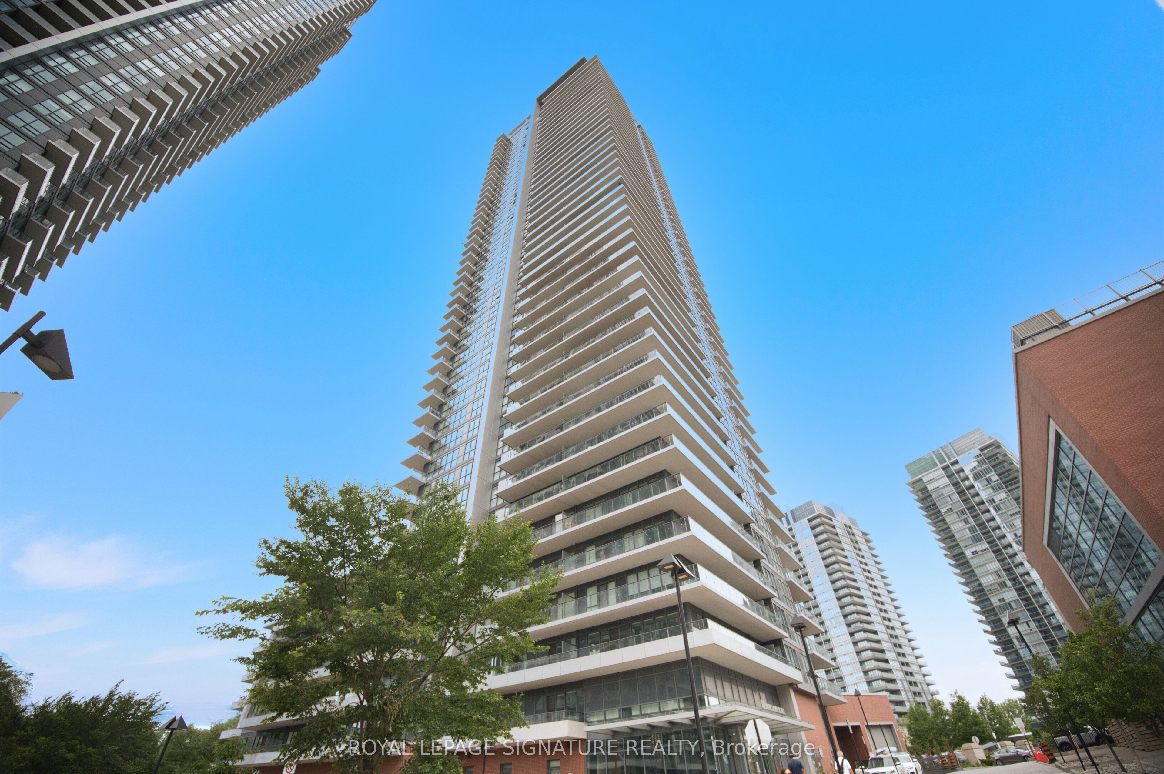 306-10 Park Lawn Road, Toronto, ON, M8V 0H9