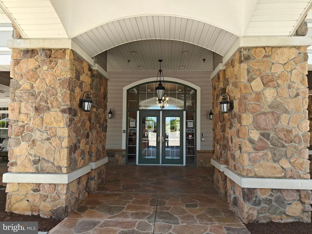 13310 New Acadia Lane Unit 107, Upper Marlboro, MD 20774