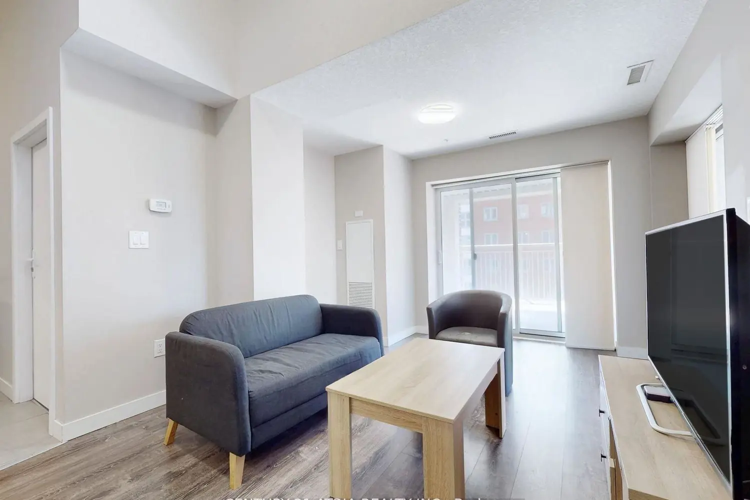 280 Lester Street 308