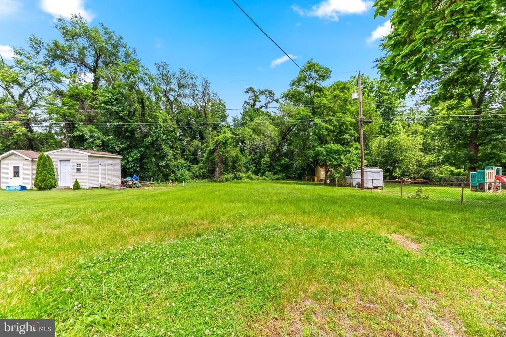 5559 Ashbourne Road, Baltimore, MD 21227