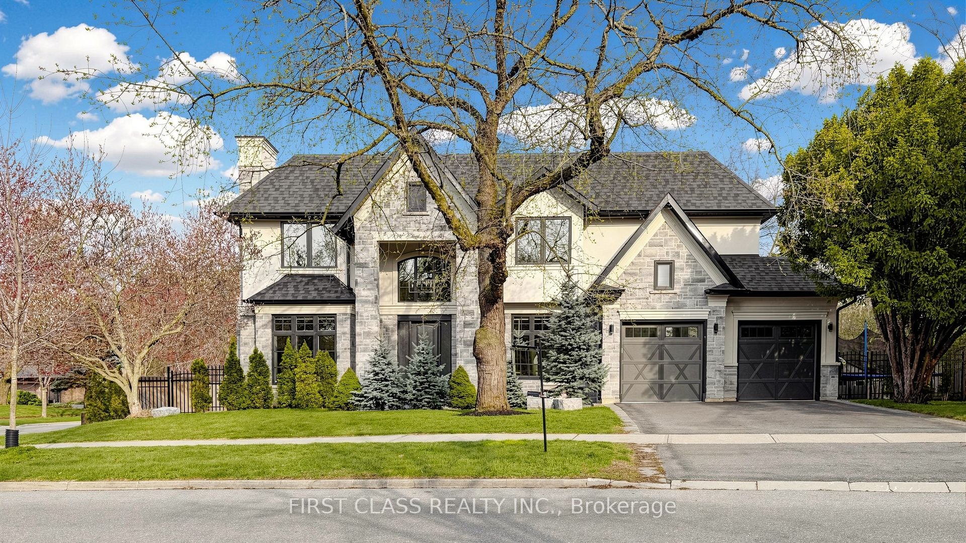 2194 Elmhurst Avenue, Oakville, ON, L6J 5G2