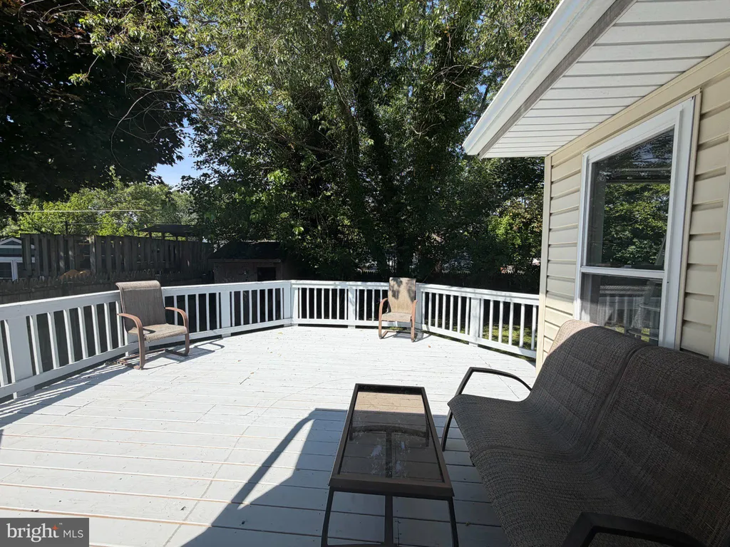 5915 Charnwood Road, Catonsville, MD 21228