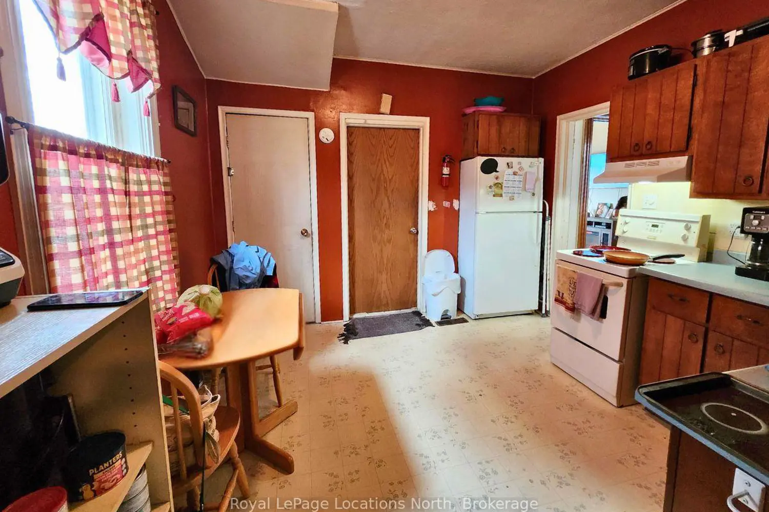 1140 2Nd Avenue photo 3