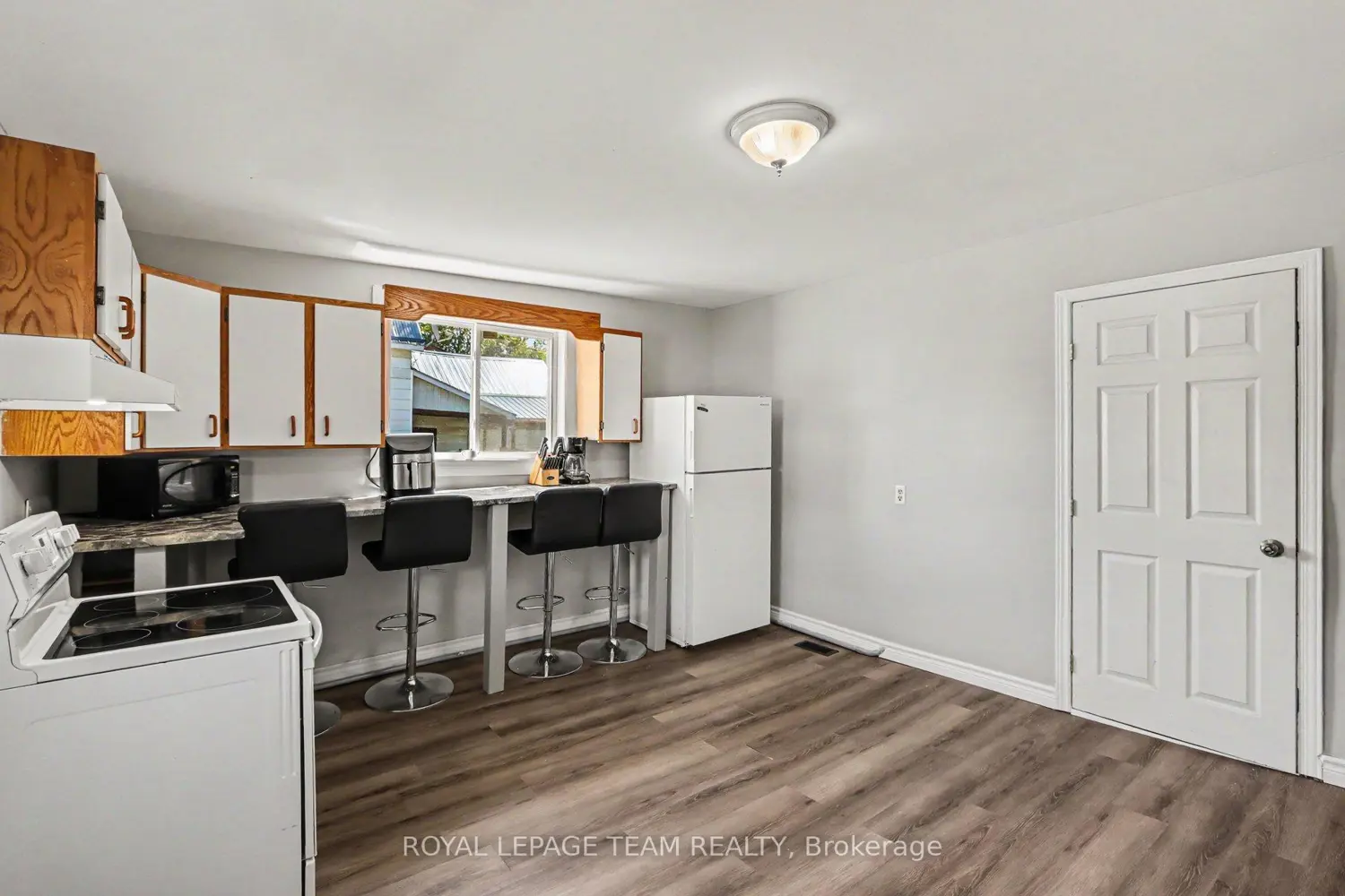 10486 Clark Road photo 4