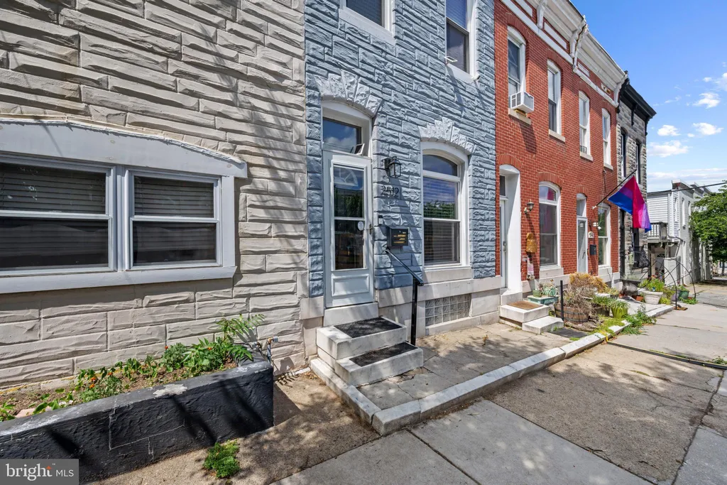 2512 E Fairmount Avenue, Baltimore, MD 21224