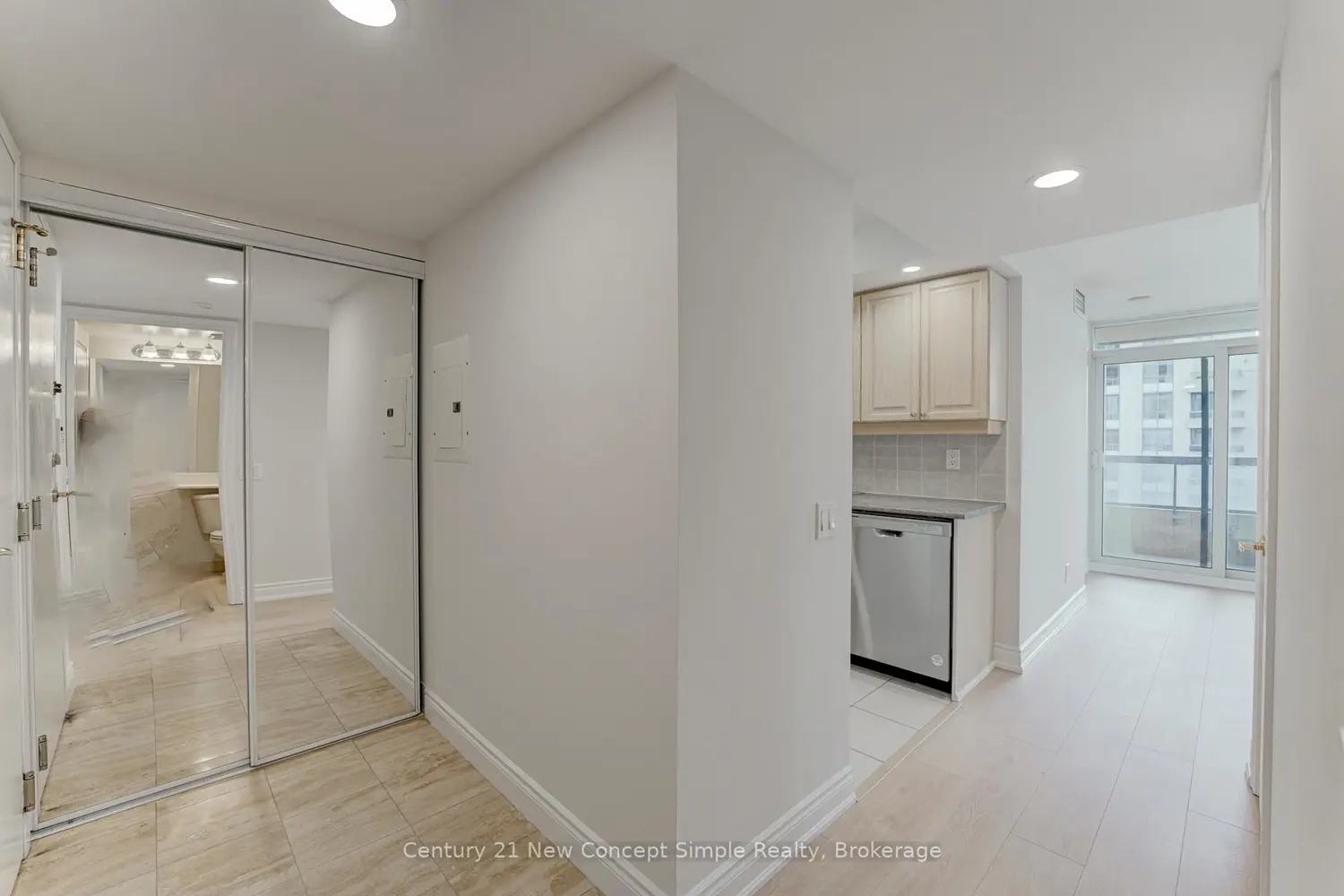 15 Northtown Way 2118