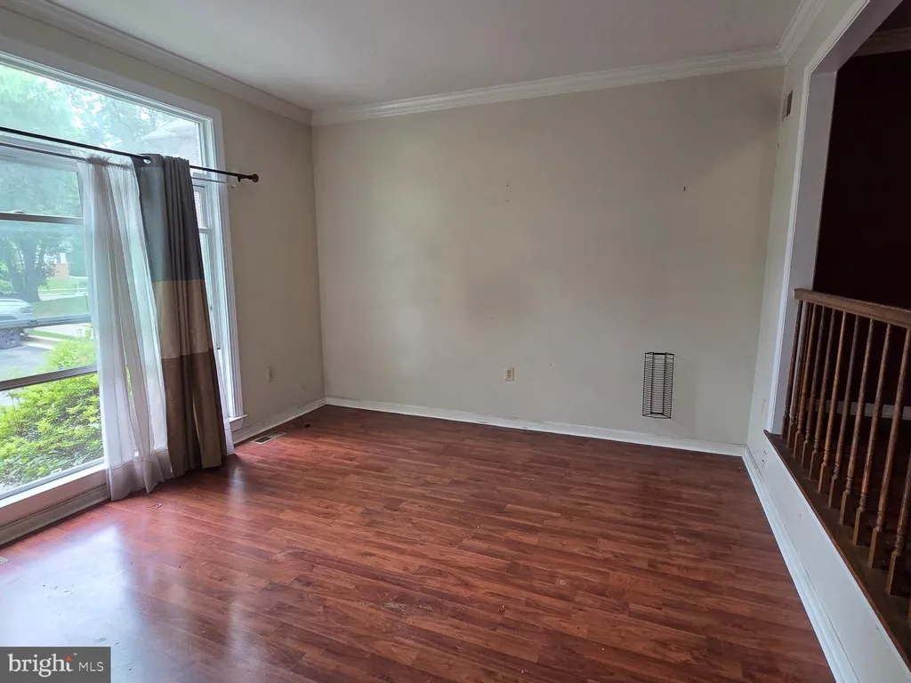 1110 Arcola Avenue, Silver Spring, MD 20902 photo 3