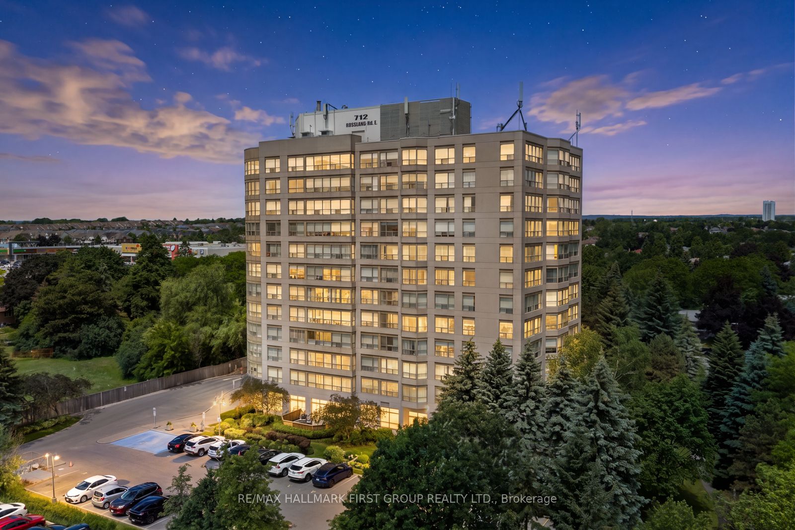 1002-712 Rossland Road E, Whitby, ON, L1N 9E8