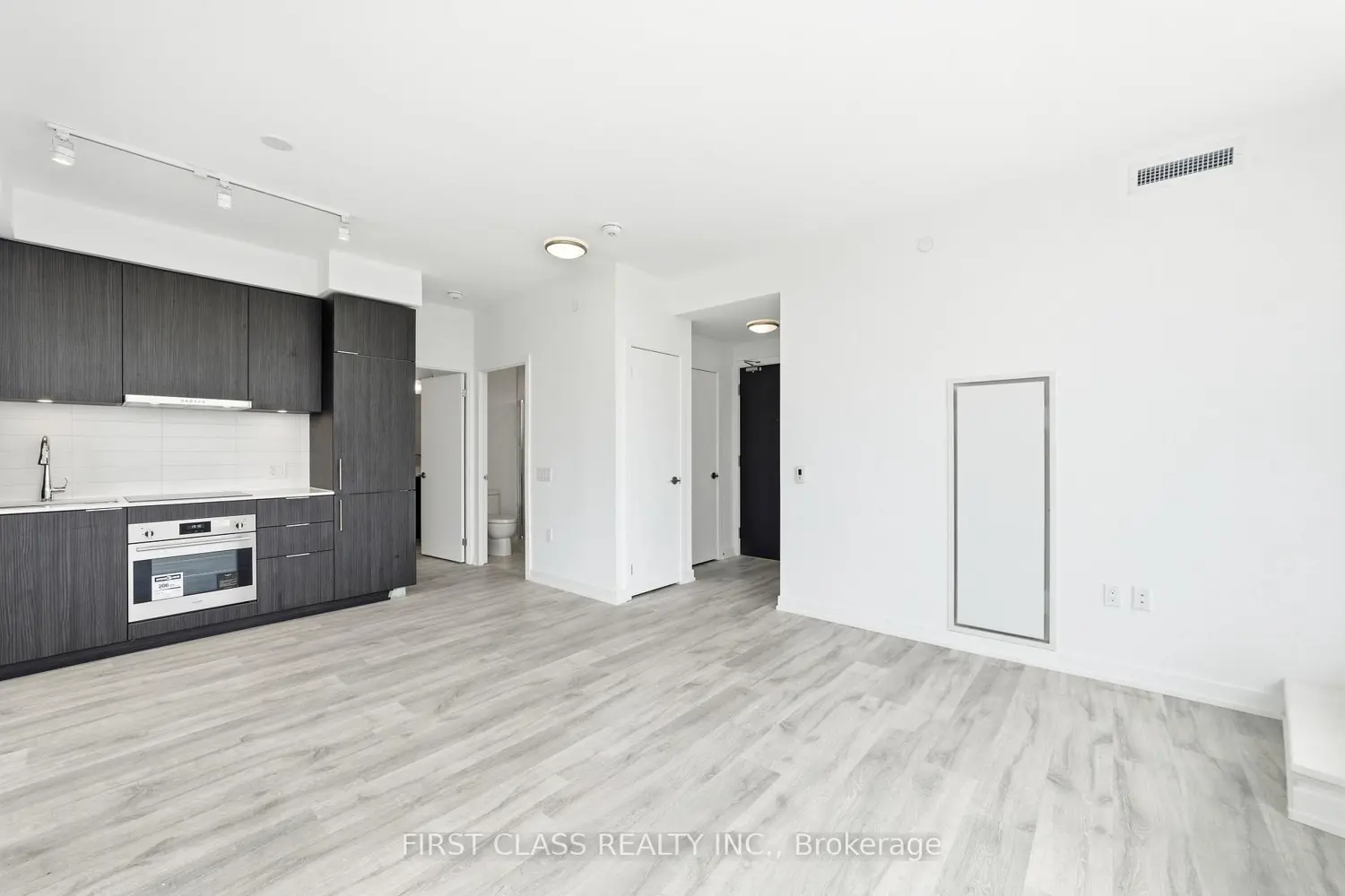8 Olympic Garden Drive S707 photo 5