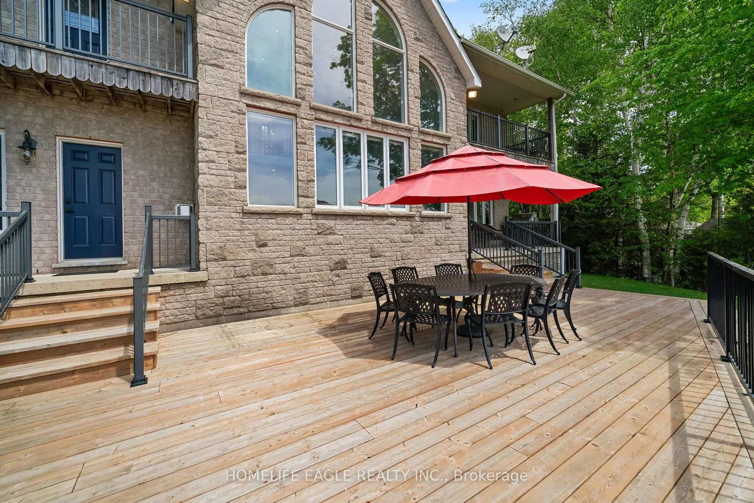 1496 Tiny Beaches Road photo 3