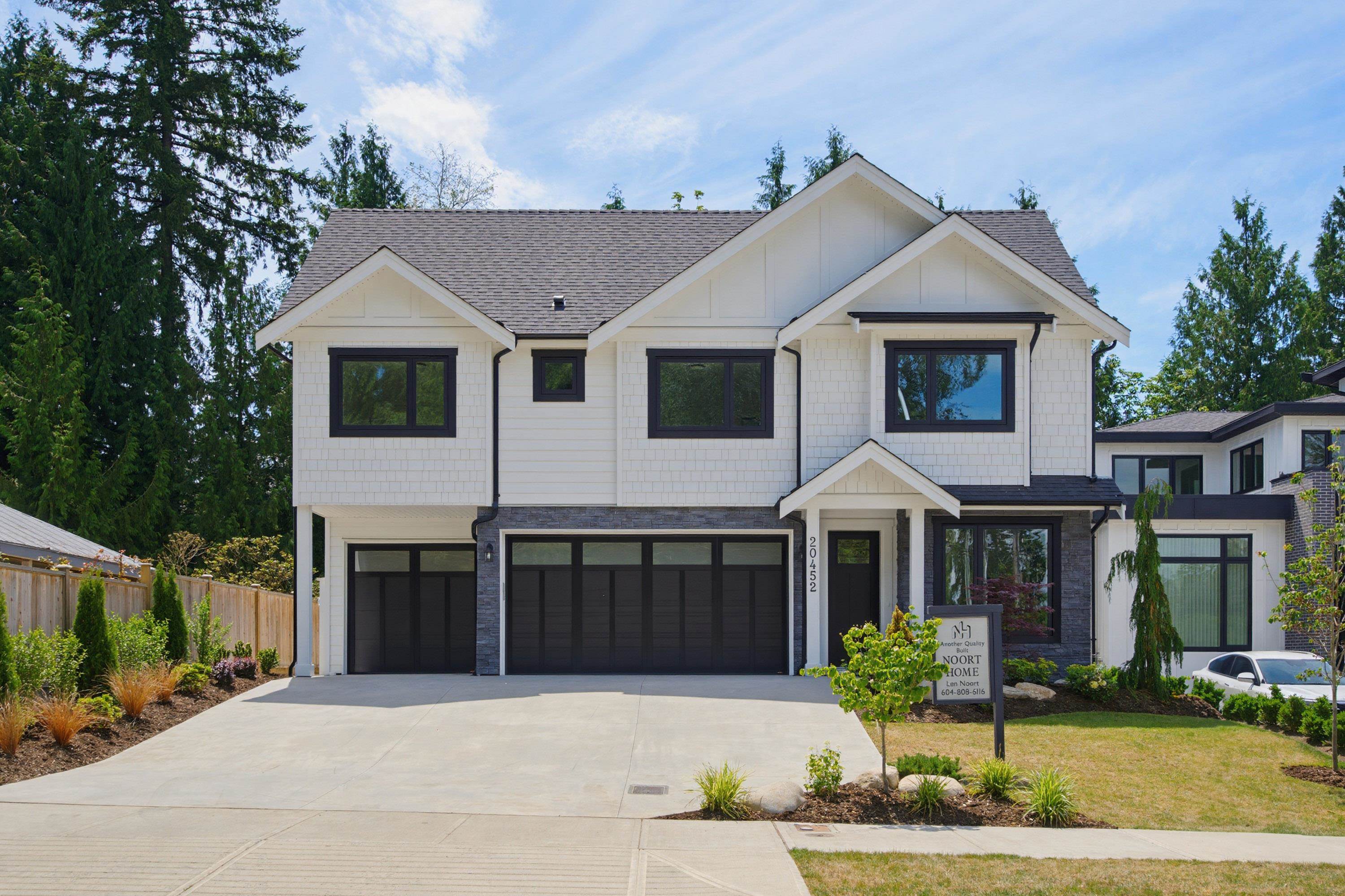 20452 46a Avenue, Langley, BC, V3A 3J8