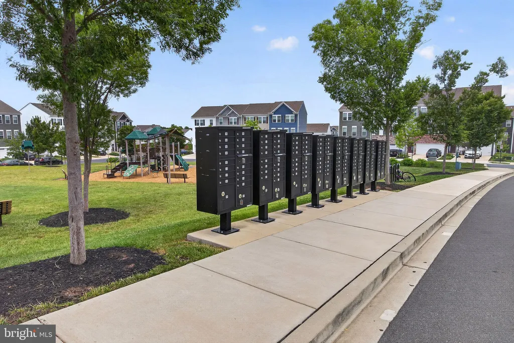 1204 Daphne Way, Frederick, MD 21702