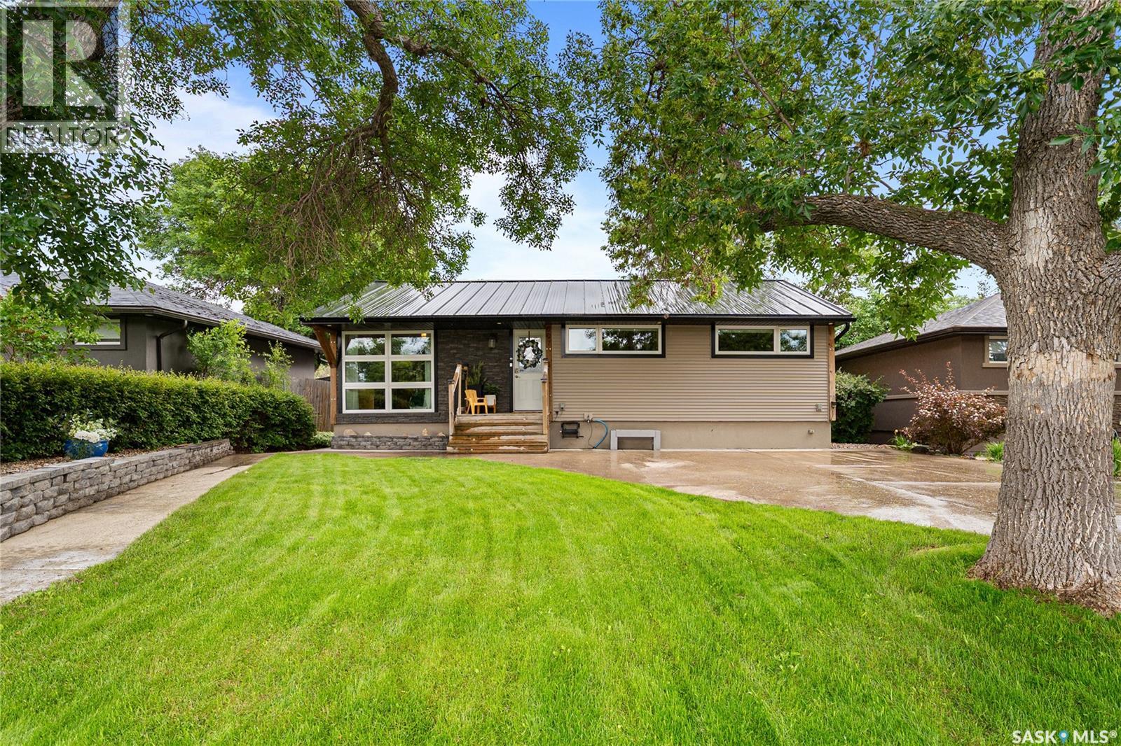607 E 18th Avenue, Regina, SK, S4N1E6