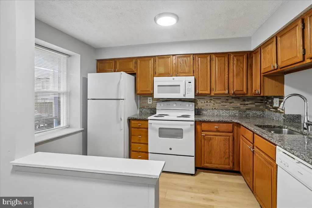 2839 Shepperton Terrace, Silver Spring, MD 20904 photo 5