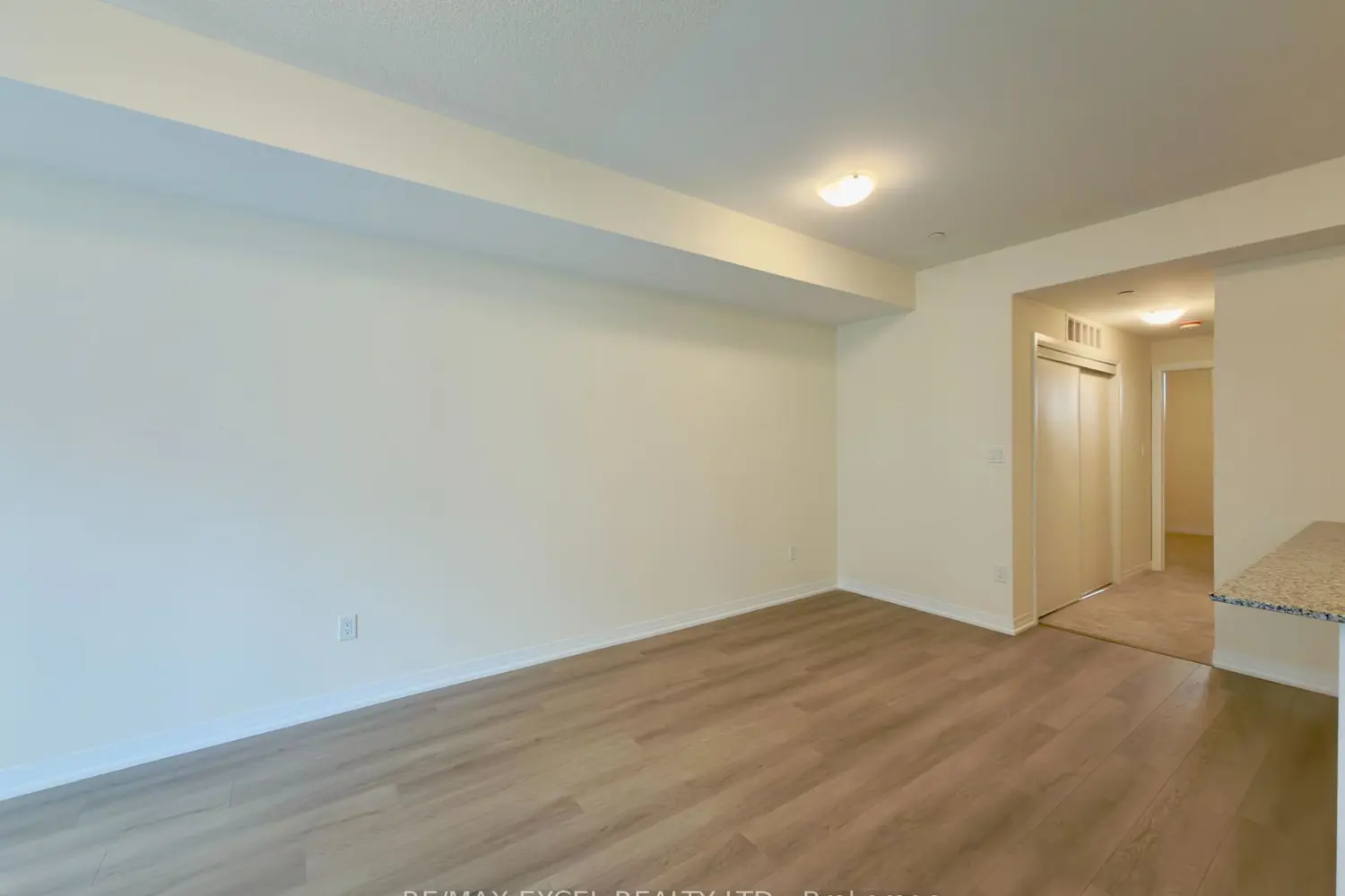 155 Tapscott Road 21 photo 5