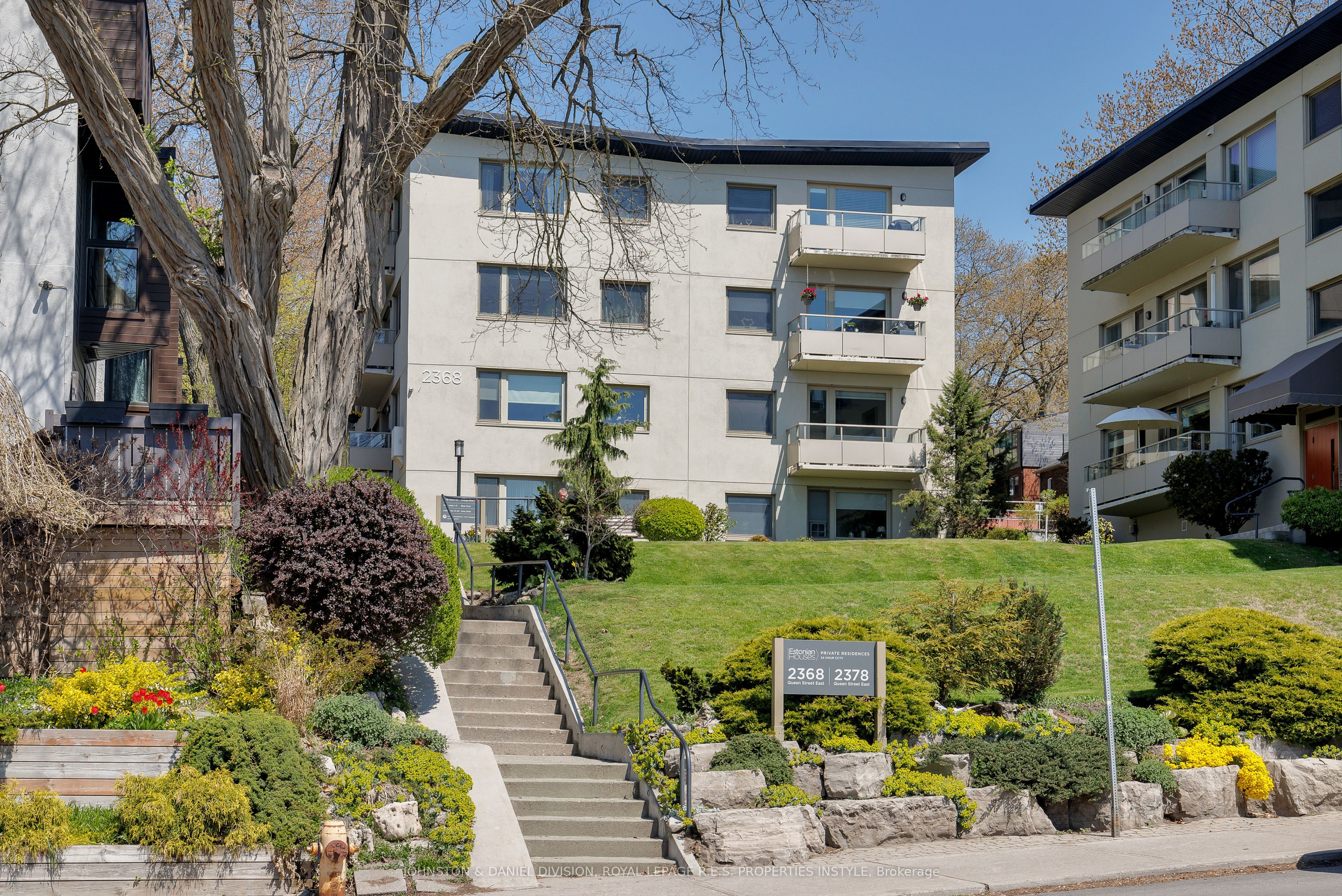 8-2368 Queen Street E, Toronto, ON, M4E 1H4
