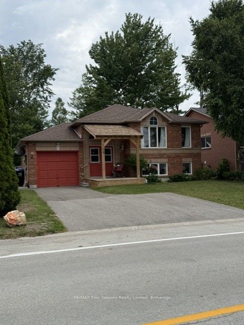 164 58th Street S, Wasaga Beach, ON, L9Z 1N9