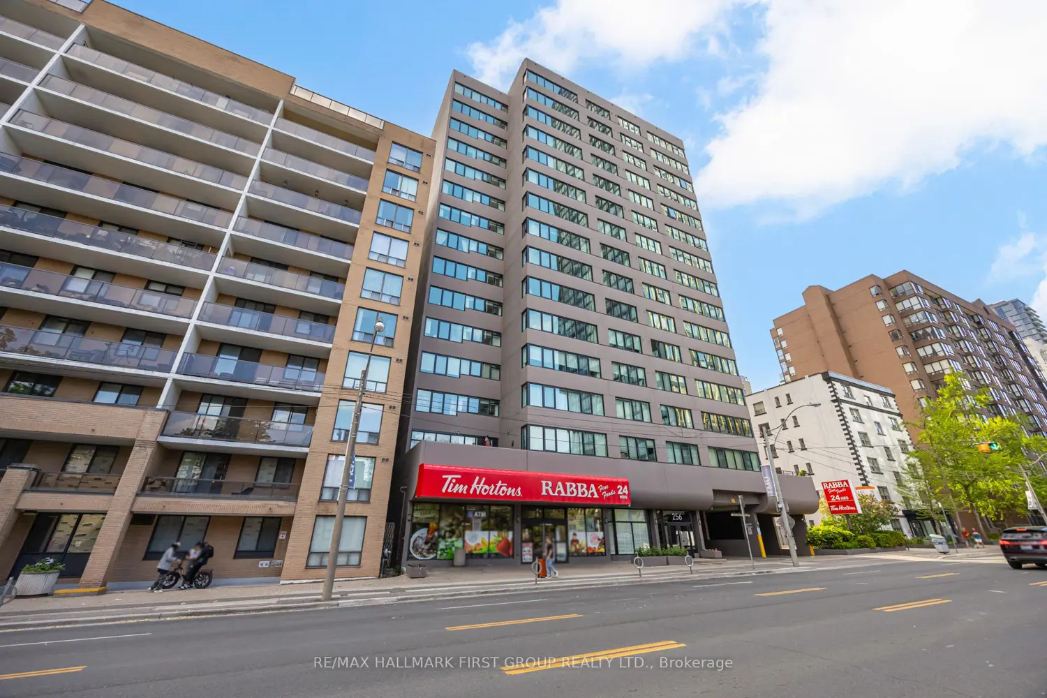 256 Jarvis Street 12D