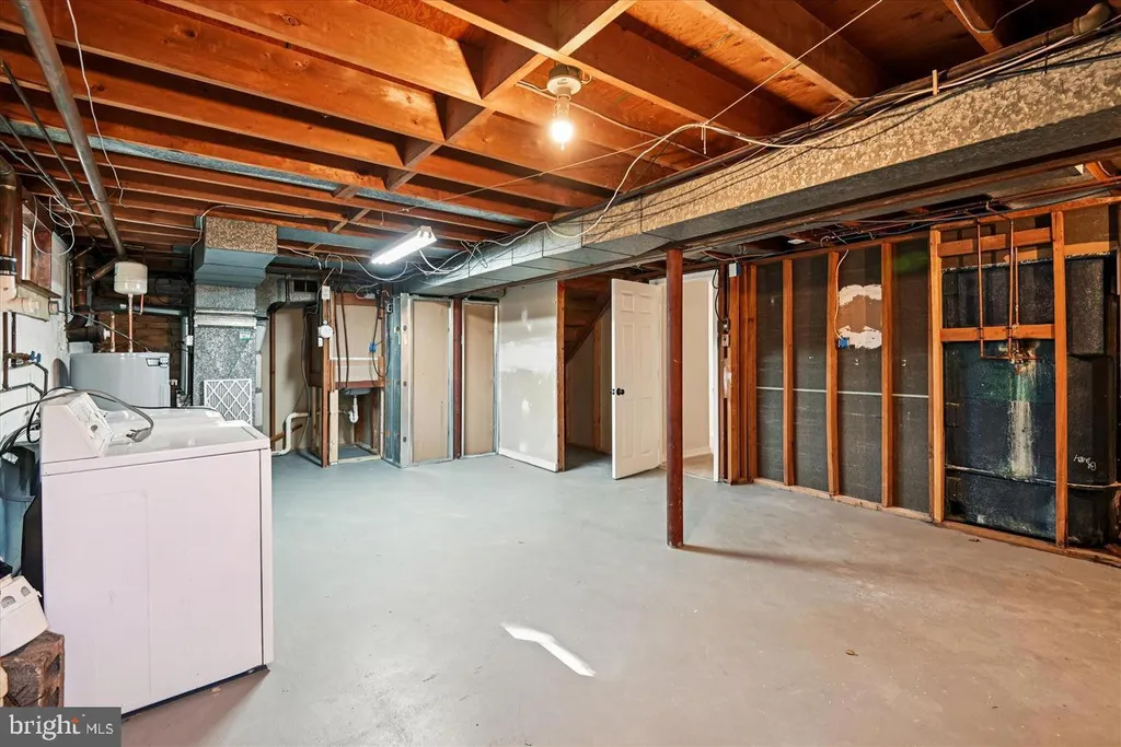 8259 Spring Knoll Drive, Pasadena, MD 21122