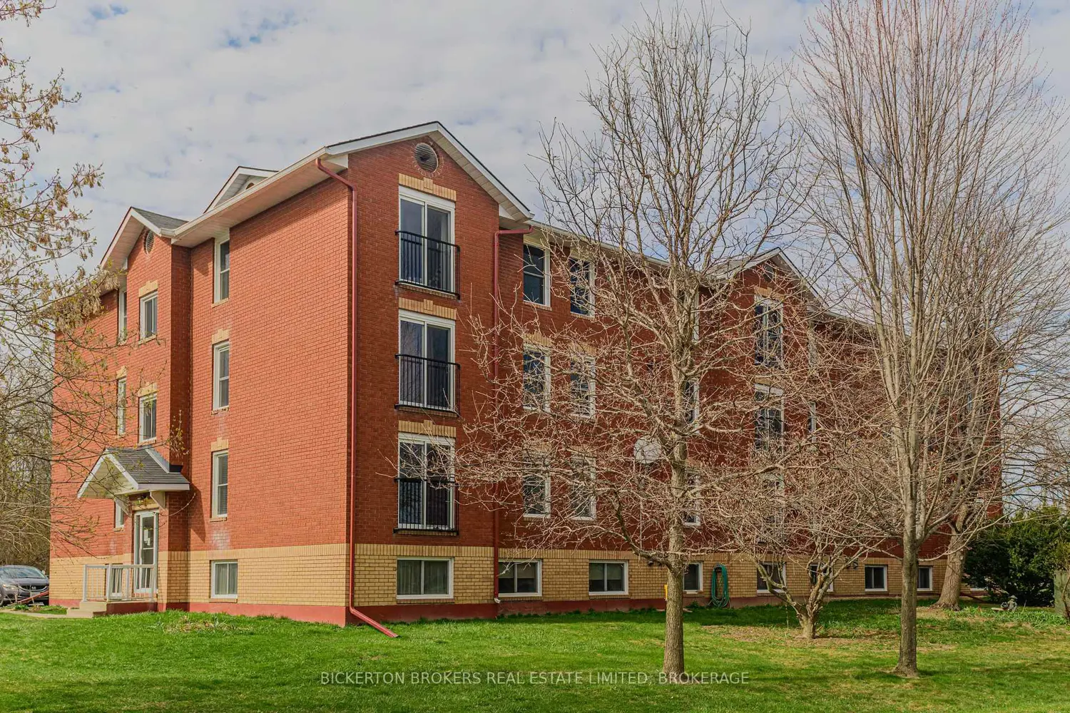 540 Talbot Place 205