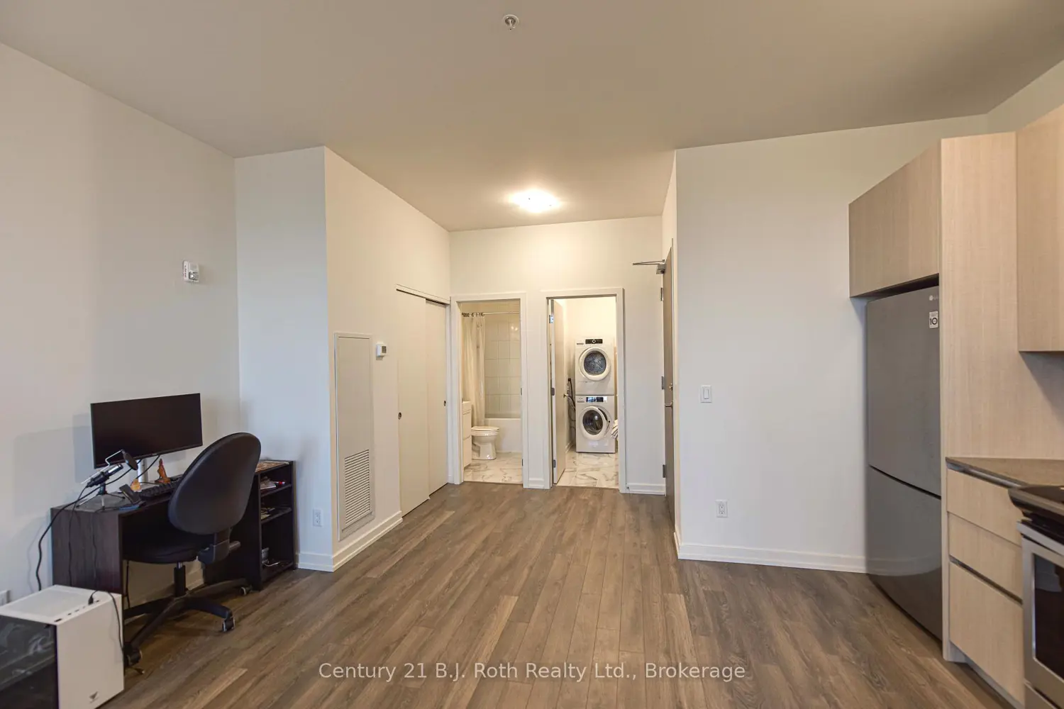 21 Matchedash Street 212 photo 5